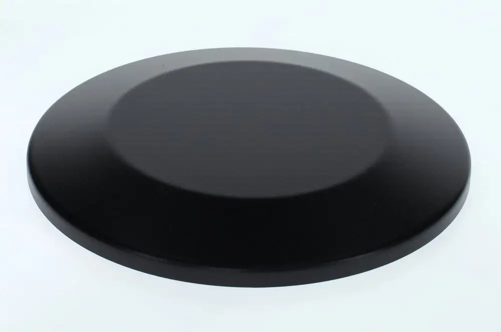 Schwarze, runde Abdeckung von Bosch für ein Gebläse. Die Oberfläche ist glatt und gleichmäßig ohne sichtbare Beschriftung oder besondere Merkmale.